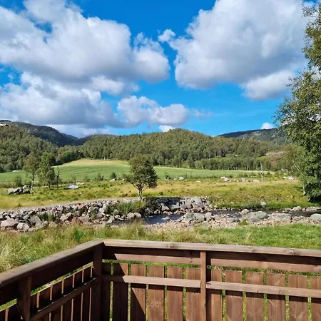 3 Bedroom Amazing In Holiday home