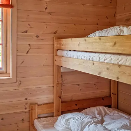 3 Bedroom Amazing In Vikeså